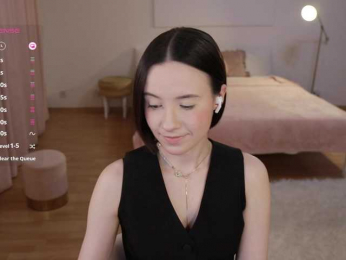 MissEssie bongacams stream image