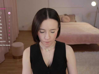 MissEssie bongacams stream image