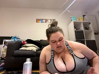 curvy_crystal stripchat stream image