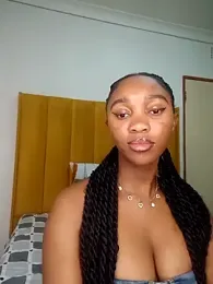 Hannah_107 stripchat stream image