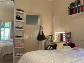 cuddlymoana chaturbate stream image