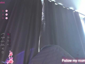 LeenyLipss bongacams stream image