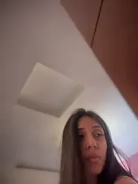 kiaraglam2 stripchat stream image