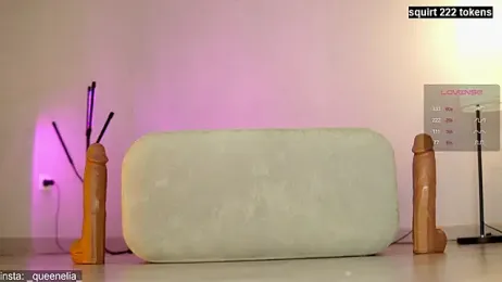 queeneliaa stripchat stream image