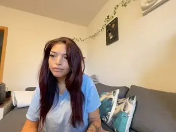 maj0lie stripchat stream image