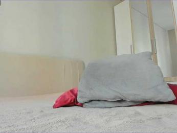 sweetyvikki bongacams stream image