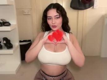cuddlymoana chaturbate stream image