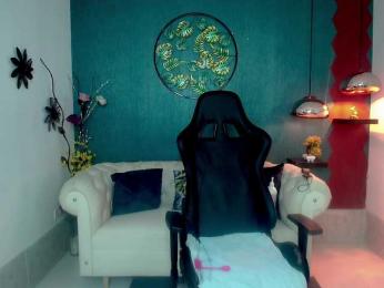 Miaynocolucci bongacams stream image