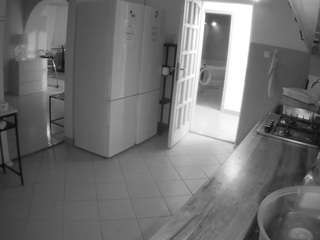 voyeurcam-julmodels-kitchen camsoda stream image