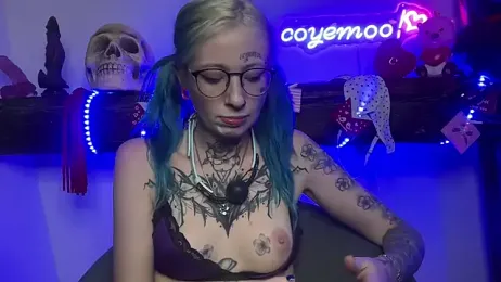 coyemoo stripchat stream image