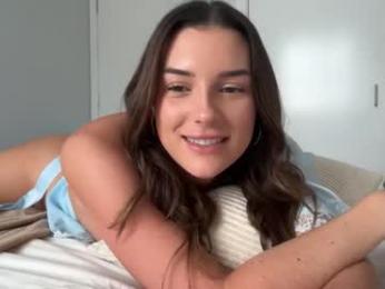 parisbabyxox chaturbate stream image