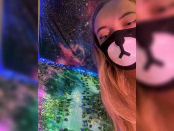 -Summer- bongacams stream image