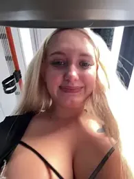 Milkyy_wway stripchat stream image