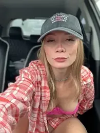 LavenderHot stripchat stream image