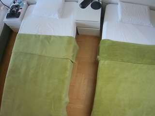 voyeurcam-julmodels-bed-5 camsoda stream image