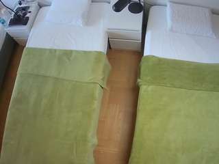 voyeurcam-julmodels-bed-5 camsoda stream image