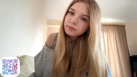 FruityXo stripchat stream image