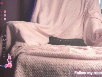 LeenyLipss bongacams stream image