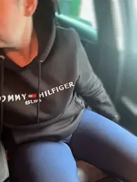 YoungHotMom_ stripchat stream image