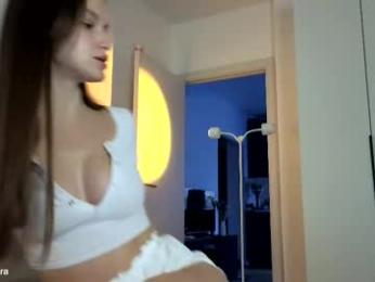 tootightwithbra chaturbate stream image