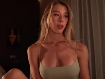 heyhorny_cb chaturbate stream image