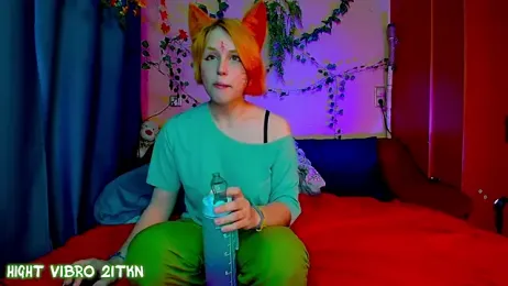TrickyKitsune stripchat stream image