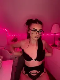 AdelinaAlia stripchat stream image