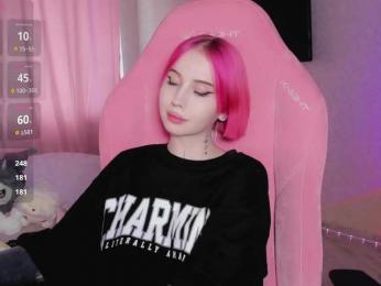 luvsoak bongacams stream image