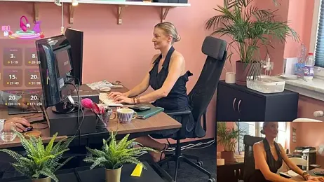 legsLONG stripchat stream image