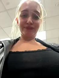 Milkyy_wway stripchat stream image