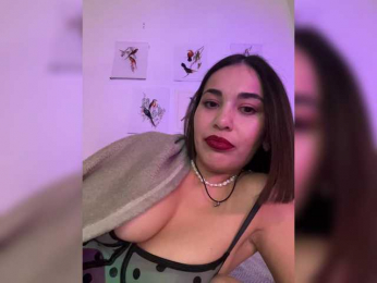 wlcm2talilia bongacams stream image