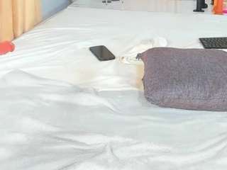 h0t-chocolate camsoda stream image