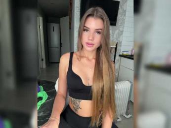 SweetyMia bongacams stream image