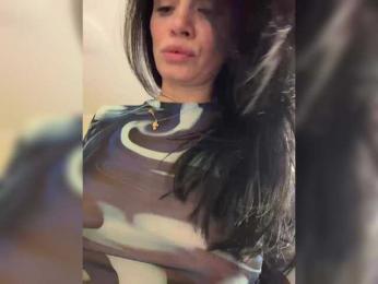 Ylia21112 bongacams stream image