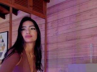 izzywild camsoda stream image