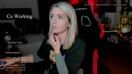 Lisaonthemoon stripchat stream image