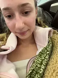 Lia__Love stripchat stream image