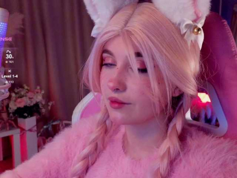 HoneyCherry bongacams stream image