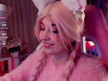 HoneyCherry bongacams stream image