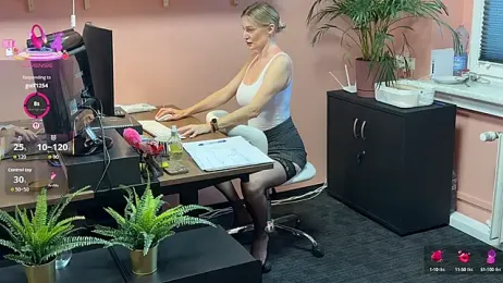 legsLONG stripchat stream image