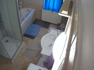 voyeurcam-julmodels-bath-2nd-2 camsoda stream image