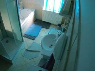 voyeurcam-julmodels-bath-2nd-2 camsoda stream image