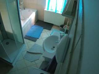 voyeurcam-julmodels-bath-2nd-2 camsoda stream image