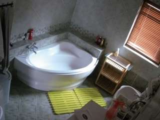 voyeurcam-julmodels-bath-1st-2 camsoda stream image