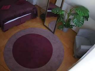 voyeurcam-julmodels-whitebed-5 camsoda stream image