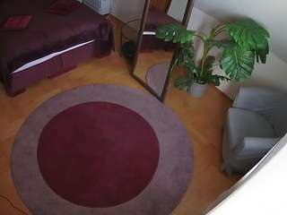 voyeurcam-julmodels-whitebed-5 camsoda stream image