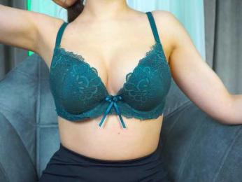 dee_zee bongacams stream image