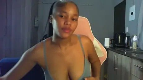 Sexylisa670 stripchat stream image