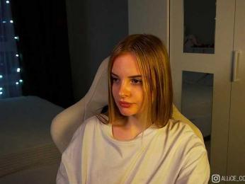 AliceCost bongacams stream image