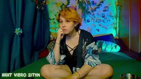 TrickyKitsune stripchat stream image